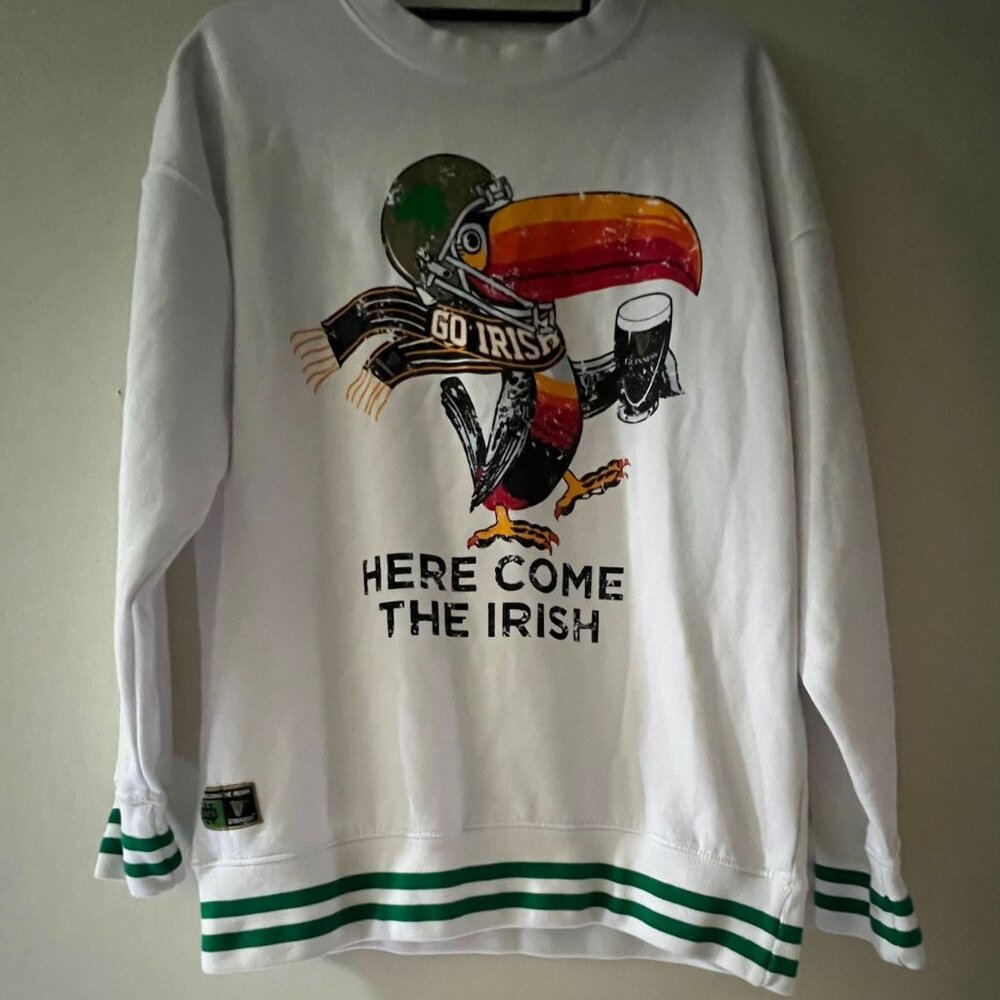 NOTRE DAME Guinness Toucan Sweatshirt *HERE COME THE IRISH * l/s sweatshirt sz:L